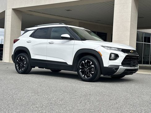 Certified 2023 Chevrolet TrailBlazer LT w/ Convenience Package image 11