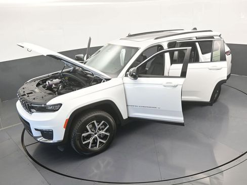 New 2025 Jeep Grand Cherokee L Limited image 64