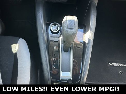 Used 2022 Nissan Versa SV w/ Trunk Package image 23