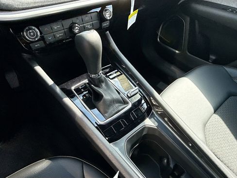 New 2023 Jeep Compass Latitude image 14