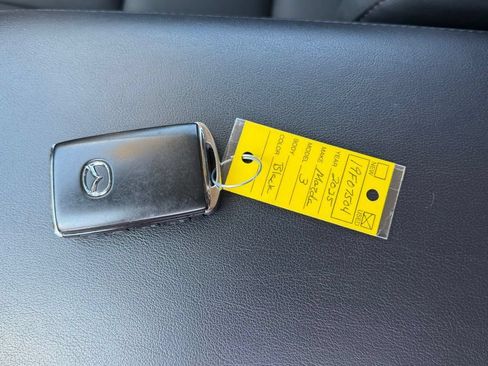 Used 2025 MAZDA MAZDA3 s FWD image 2