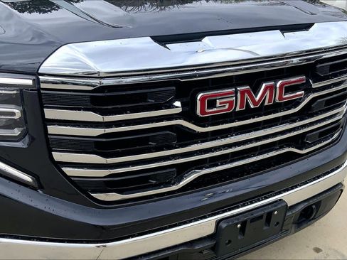 Used 2025 GMC Sierra 1500 SLT image 31