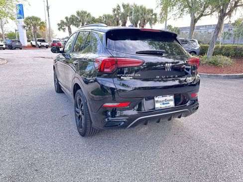 Used 2024 Buick Encore GX Sport Touring image 4