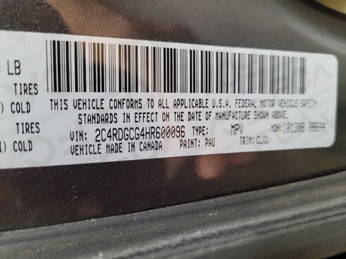 Used 2017 Dodge Grand Caravan SXT image 33