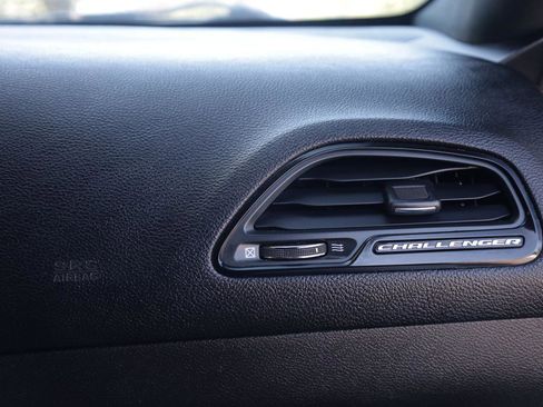 Used 2019 Dodge Challenger R/T Scat Pack RWD image 20