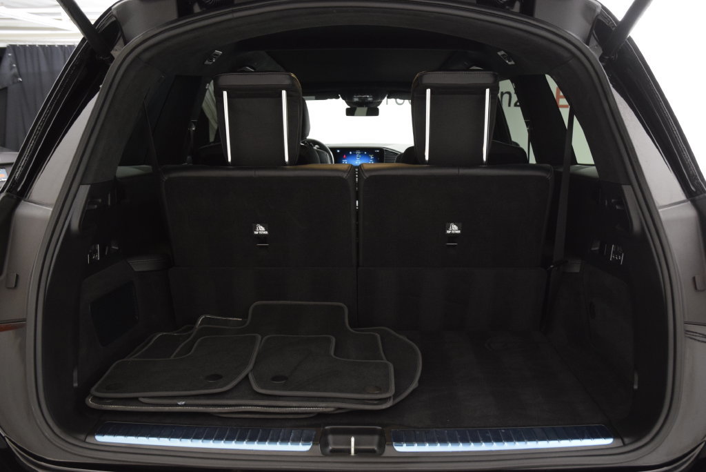 Used 2025 Mercedes-Benz GLS 63 AMG 4MATIC image 29