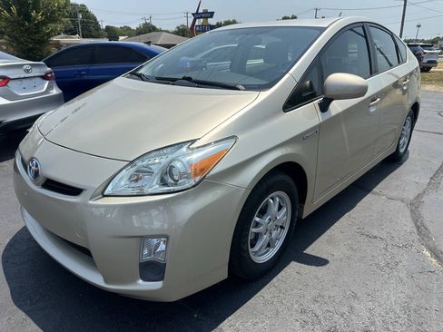 Used 2011 Toyota Prius Two FWD image 3