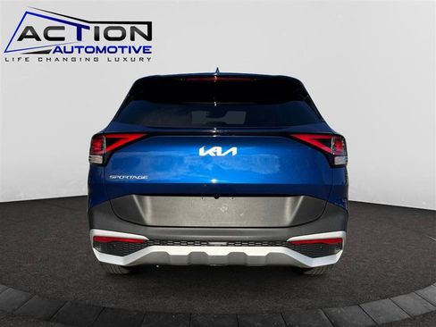 Used 2025 Kia Sportage EX FWD image 7