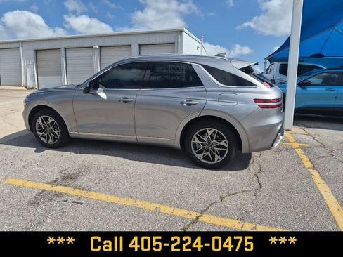 Used 2023 Genesis GV70 2.5T w/ Select Package AWD/4WD image 4