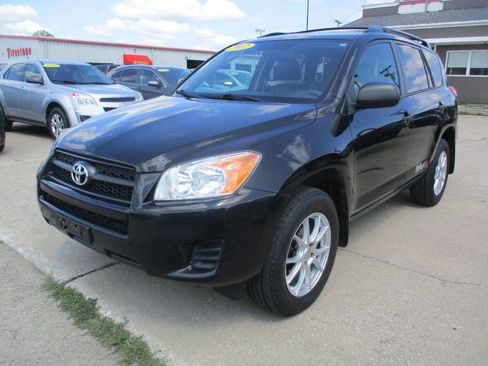 Used 2012 Toyota RAV4 4WD w/ Value Pkg image 3