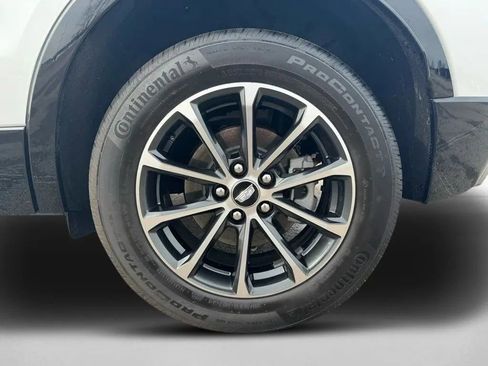 Used 2025 Cadillac XT4 Sport image 29