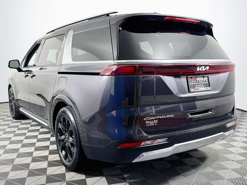 Used 2022 Kia Carnival SX Prestige FWD image 5