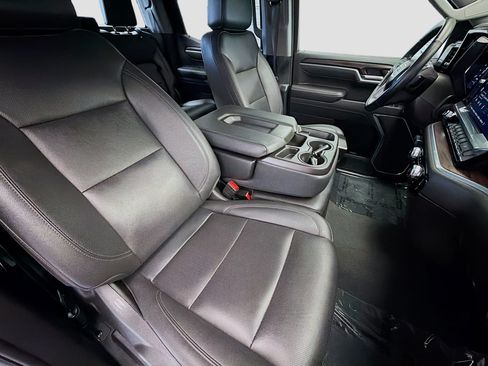 Used 2025 GMC Sierra 1500 SLT RWD image 15