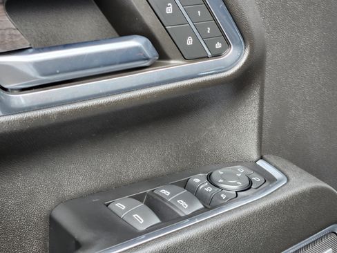 Used 2024 Chevrolet Silverado 3500 LTZ w/ LTZ Plus Package image 7