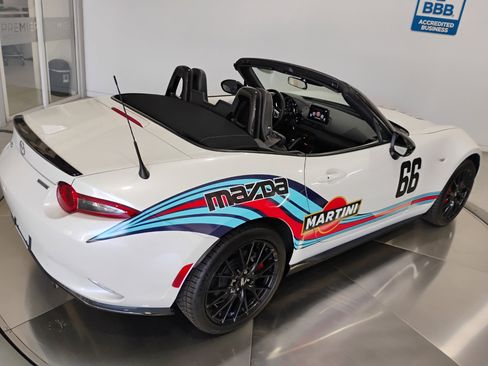 Used 2022 MAZDA MX-5 Miata Club w/ Brembo/BBS Recaro Package image 8