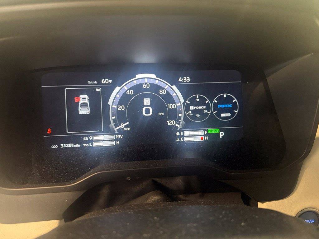 Used 2024 Toyota Tundra Capstone AWD/4WD image 9