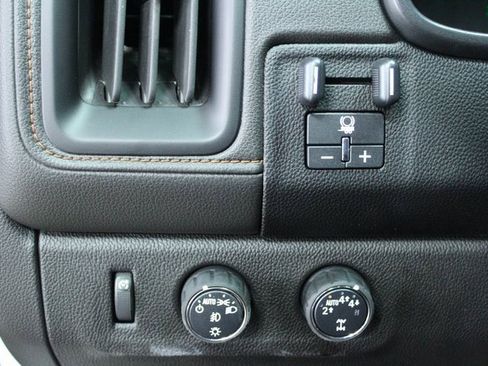 Used 2021 GMC Canyon AT4 w/ Driver Alert Package image 19