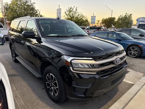 Used 2024 Ford Expedition Max XLT image 4