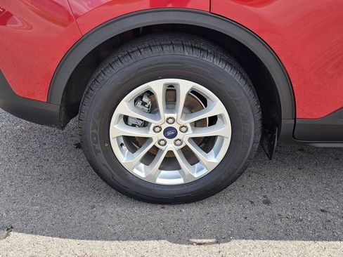 Used 2021 Ford Escape SE image 11