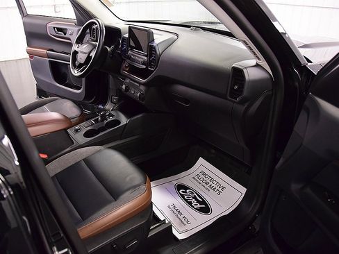 Used 2023 Ford Bronco Sport Outer Banks w/ Tech Package image 30