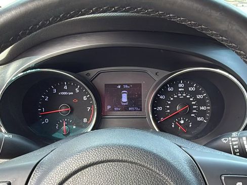Used 2020 Kia Sedona EX FWD image 33