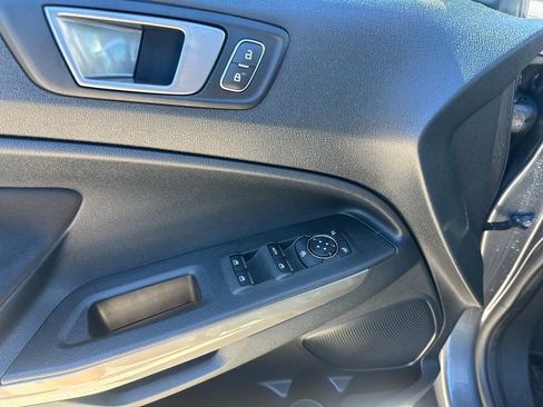 Used 2020 Ford EcoSport SE image 22