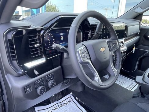 New 2026 Chevrolet Silverado 1500 LT image 17