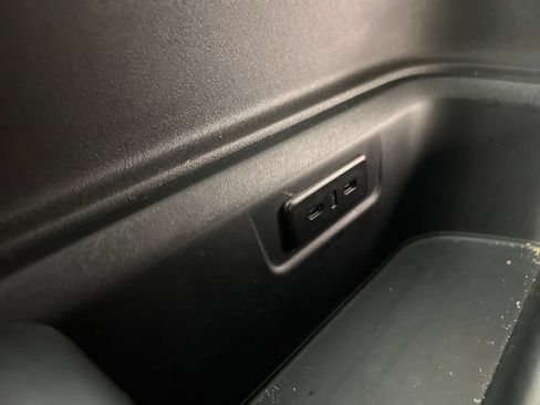 Used 2025 Ford Expedition Tremor AWD/4WD image 40