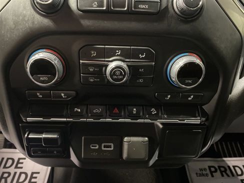 Used 2022 Chevrolet Silverado 2500 LT w/ Midnight Edition image 23