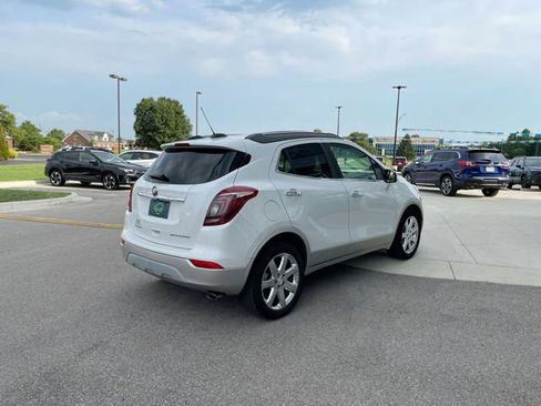 Certified 2018 Buick Encore Essence w/ Experience Buick Package FWD image 5