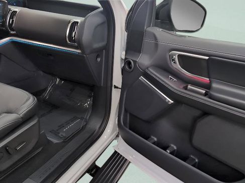 New 2025 Ford Expedition Max Platinum w/ Stealth Appearance Package image 24