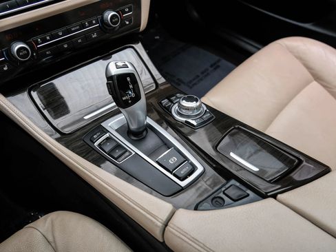 Used 2013 BMW 535i Sedan RWD image 26