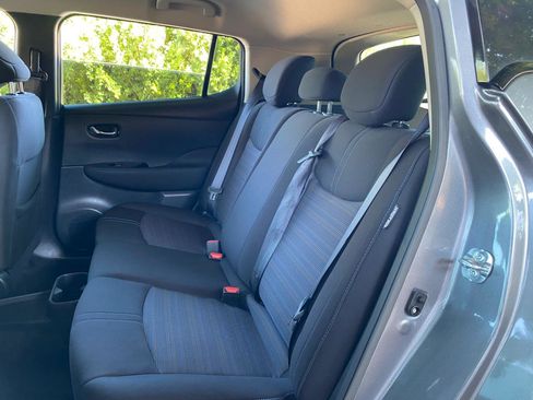 Used 2025 Nissan Leaf SV Plus image 41