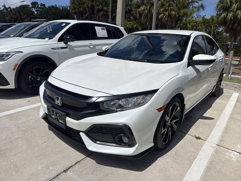 Used 2019 Honda Civic Sport image 3
