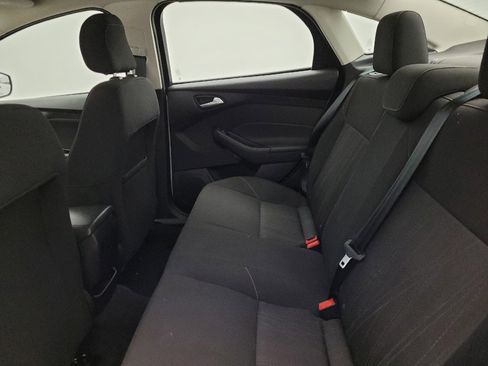 Used 2018 Ford Focus SE image 18