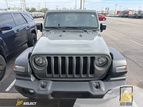 Used 2023 Jeep Wrangler Sport AWD/4WD image 2