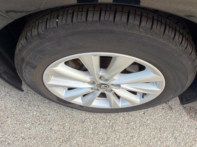 Used 2024 Toyota Corolla SE w/ SE Package FWD image 10