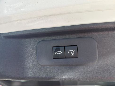 Used 2024 Toyota Grand Highlander AWD image 12