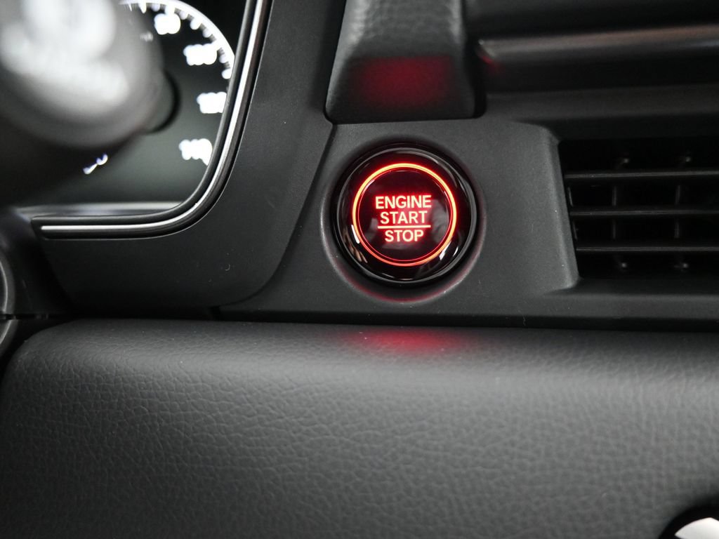 Certified 2025 Honda Pilot TrailSport image 25