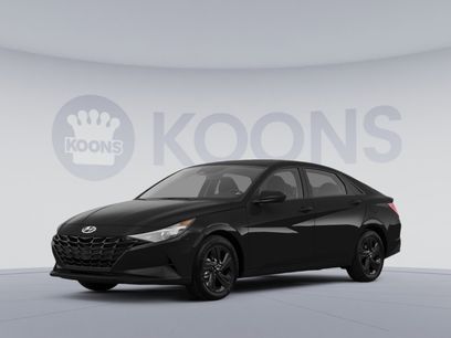 Used 2023 Hyundai Elantra SEL w/ Cargo Package