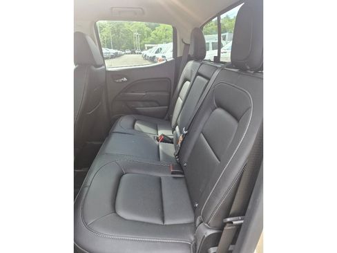 Used 2022 GMC Canyon Elevation w/ Elevation Premium Package AWD/4WD image 6