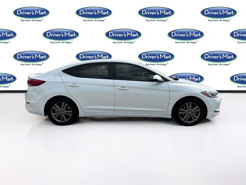 Used 2018 Hyundai Elantra SEL image 8