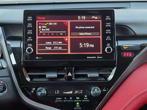 Used 2022 Toyota Camry XSE FWD image 18