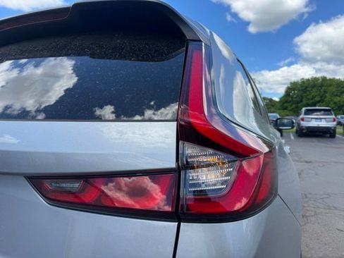 Used 2026 Honda CR-V EX image 9