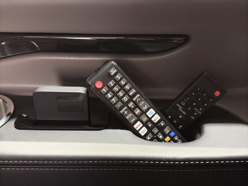 New 2025 GMC Savana 2500 Extended w/ Driver Convenience Package image 26