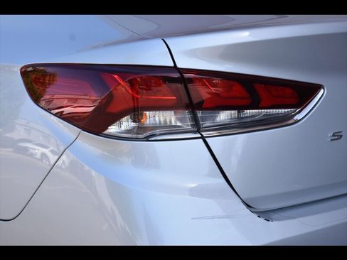 Used 2019 Hyundai Sonata Limited image 51