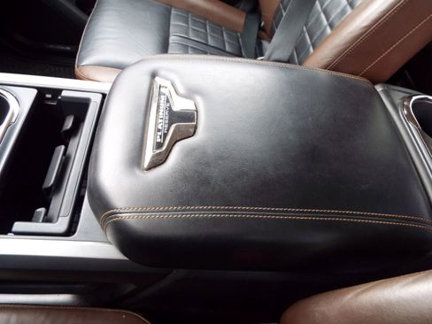 Used 2018 Nissan Titan Platinum Reserve w/ Platinum Utility Package image 37