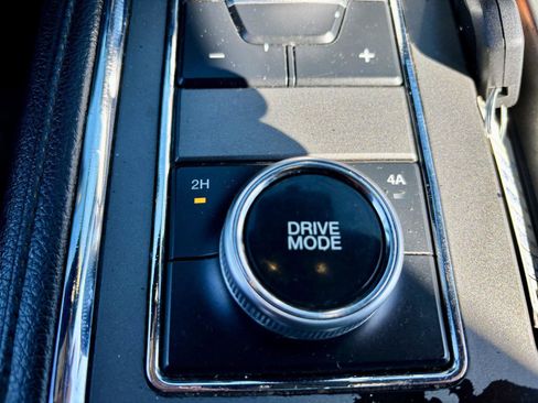 Used 2018 Ford Expedition Max XLT w/ Equipment Group 202A image 35