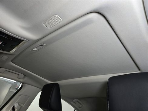 Certified 2022 Lexus ES 300h w/ Luxury Package image 14