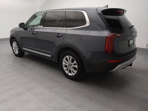 Used 2022 Kia Telluride LX AWD/4WD image 3